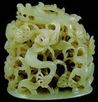 龙凤纹镂雕玉炉顶