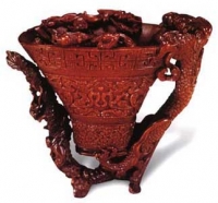 明 犀角雕龙柄螭龙纹杯