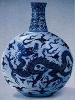 明代永乐年间（公元1403-1425年）龙纹青花大瓶